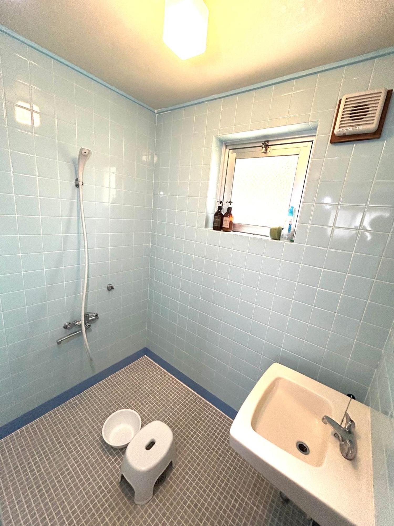 Ferienwohnung にらい恩納　あじさい Onna Exterior foto